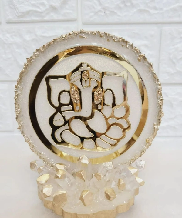 Ganesha Stand - 3 inch, cream