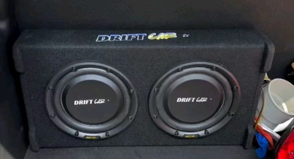 Driftcar Inbuilt amplifier dual subwoofers