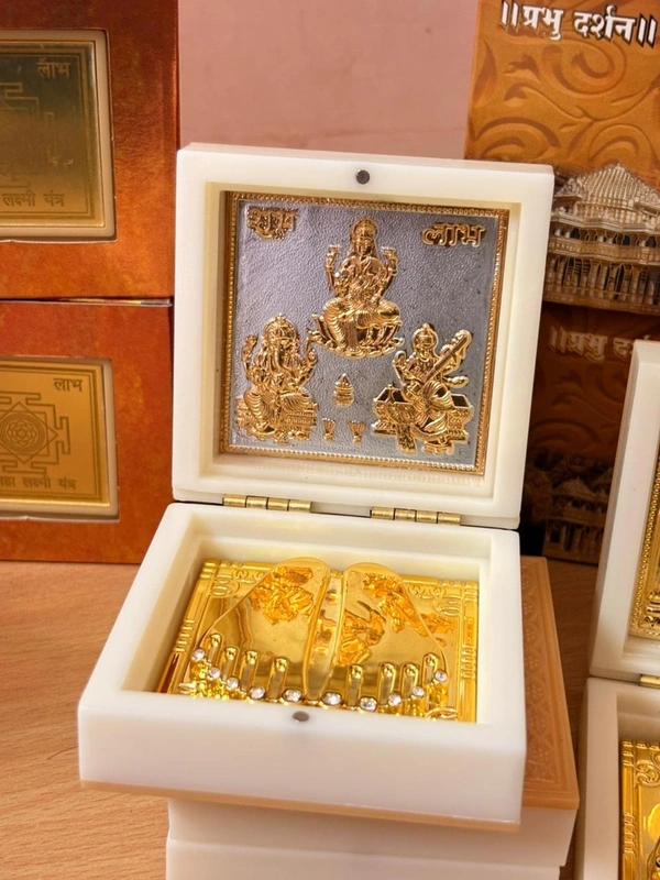 Laxmi-Ganesh ji Charan Paduka Box