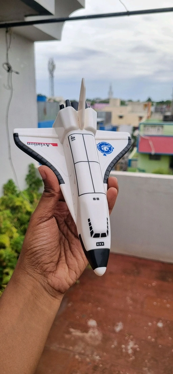 Space Shuttle Replica - FRICTION POWERED