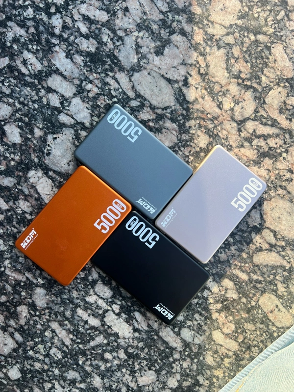 KDM EB-3 Magsafe Powerbank 22.5w Max Output 1 Year Warranty 5000 Mah - black