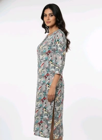 Thrinaiga Floral Printed Popcorn Kurti Grey - M