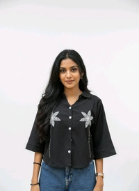 G K Floral Embroidary Crop Top Black - L