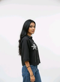 G K Floral Embroidary Crop Top Black - L