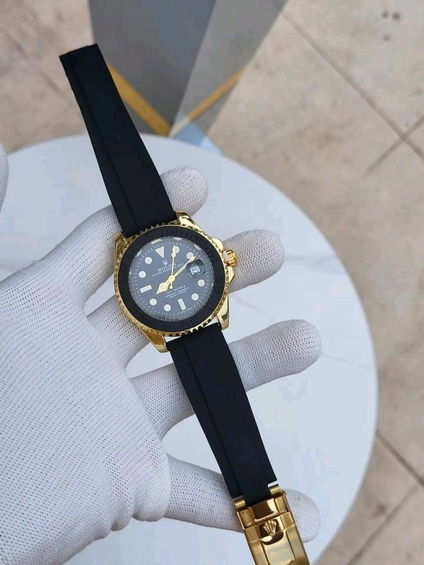 Rolex_Yatchmaster_Celebrity_Choice_Gold_240