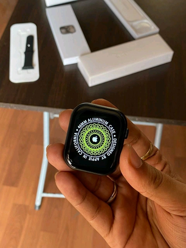 Apple APPLE Smart Watch – Dual Strap Edition