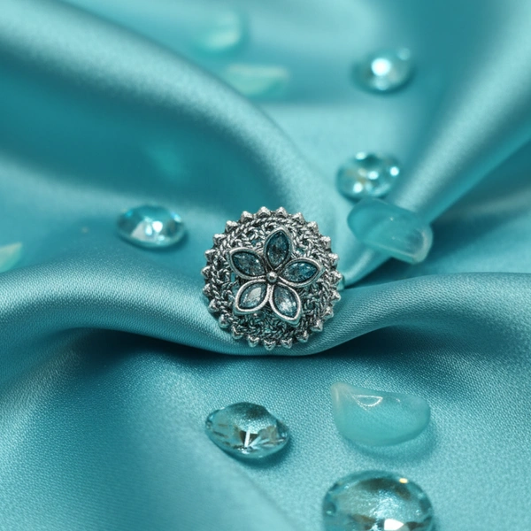 ROYAL CYAN-SOLITAIRED FLOWER SILVER BICHHIYA - Free Size, Silver-Blue