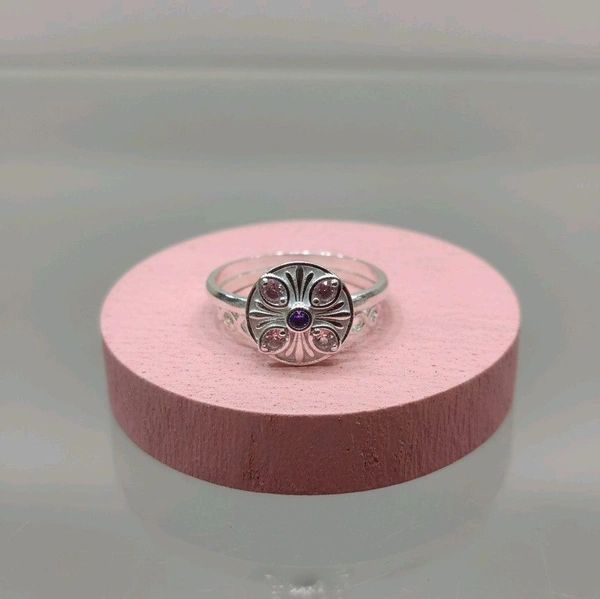 PINK-PURPLE SOLITAIRED SILVER BICHHIYA  - Silver, Free Size