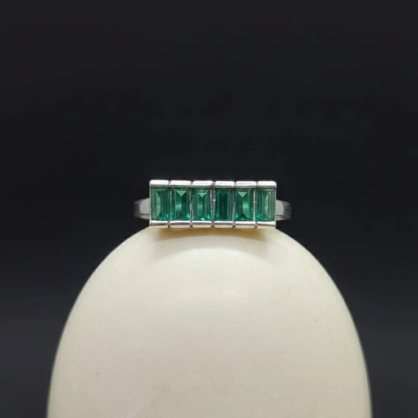 GREEN SOLITAIRE RING - -, Silver