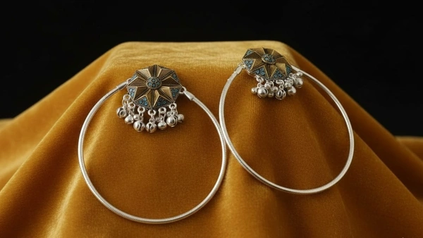 ROYAL FLOWER-CUT SILVER PAYAL - Free, Silver-Golden