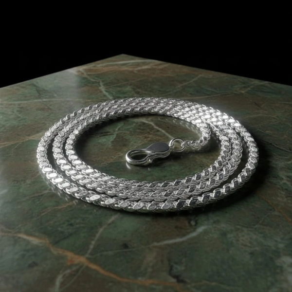 SILVER THIN CURVE CHAIN - Short, Silver