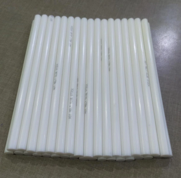 GLUE STICK 11MM 9INCH MILKY