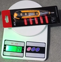 VOLTAGE TESTER