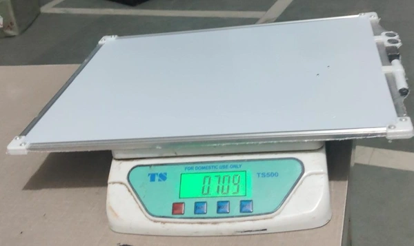 WHITE BOARD MAGNETIC 30X40 MDF