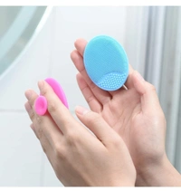 FACE SCRUBBER