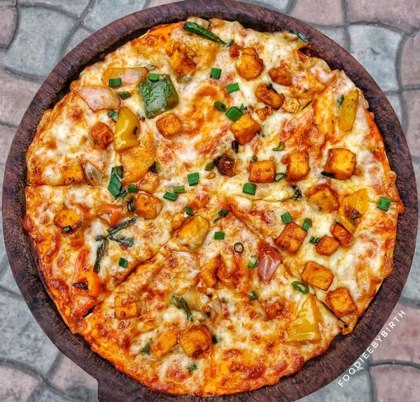  Extra cheese and paneer pizza  - Medium