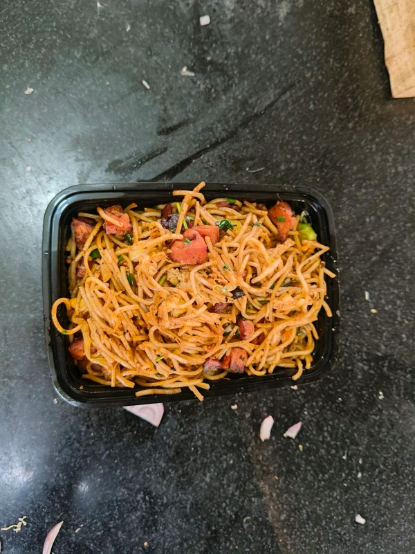 Double Egg Chicken Noodles Full Special