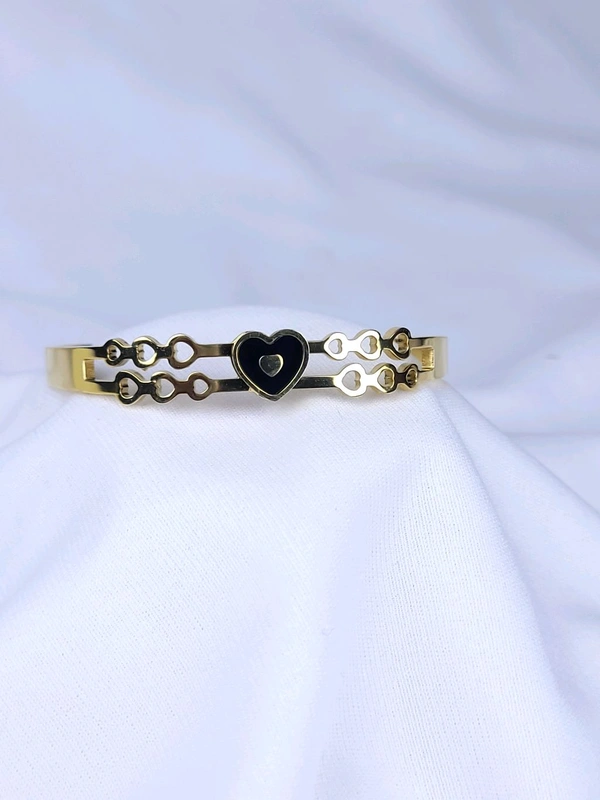 AntiTursnish Bracelet 1Pc Heart Design