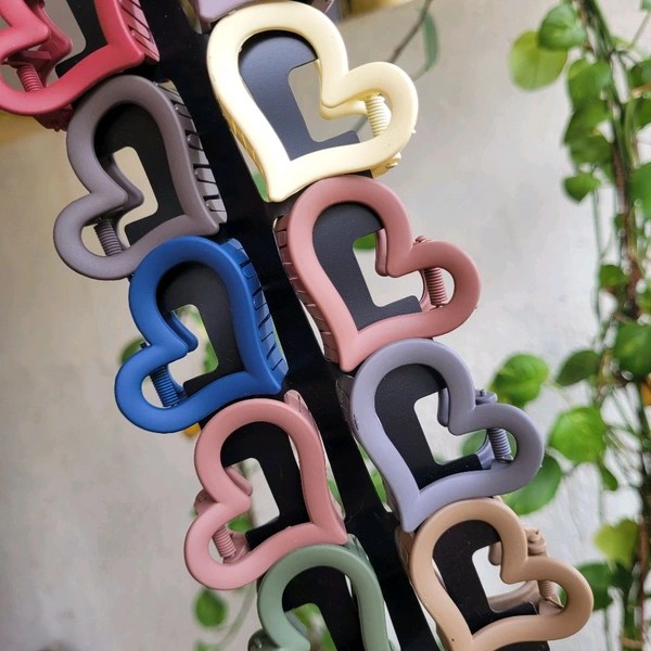 Heart Shape Matte Clip 1Pc - P1067