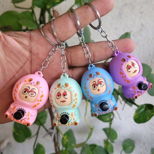Face changing Keychain 1Pc
