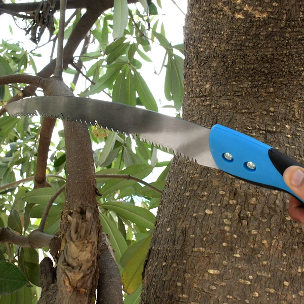 20-Inch High Carbon Steel Pruning Saw with Protective Cover