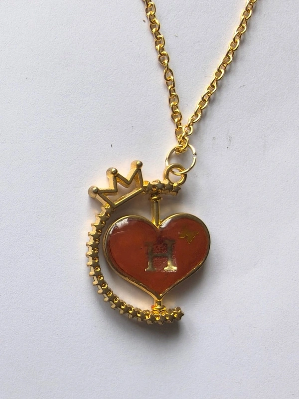 Heart spinning pendant personalised letter 804 - Red