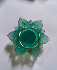 Resin Lotus T-light Holder/Candle Holder - Pine Green, 4.5" x 4.5" x 1.5"