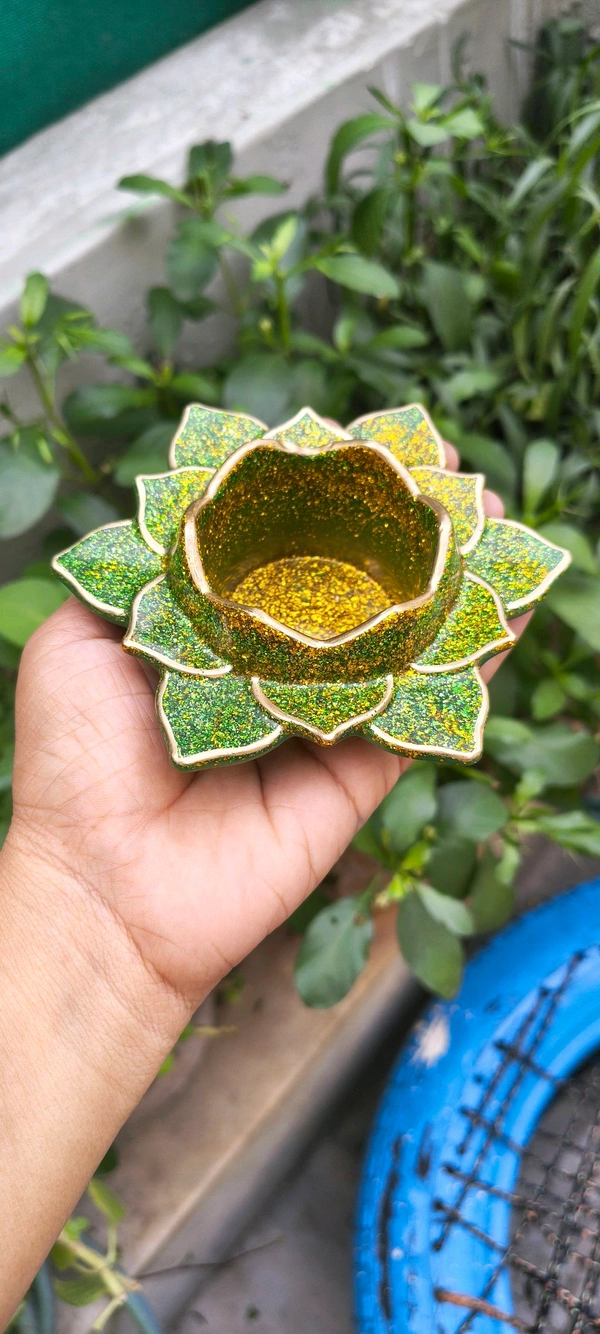 Resin Lotus T-light Holder/Candle Holder - Green, 4.5"