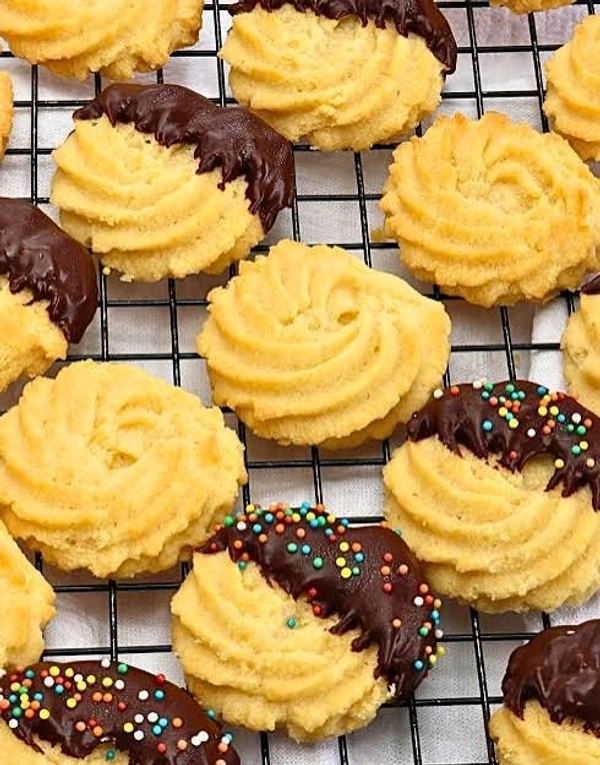 Half Butter And Half Chocolate Cookie [Eggless And Using Amul Butter 4 Piece]