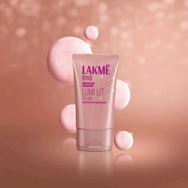 Lakme Lumi Lit Strobe Cream Highlighter Moisturizer ,30gm 