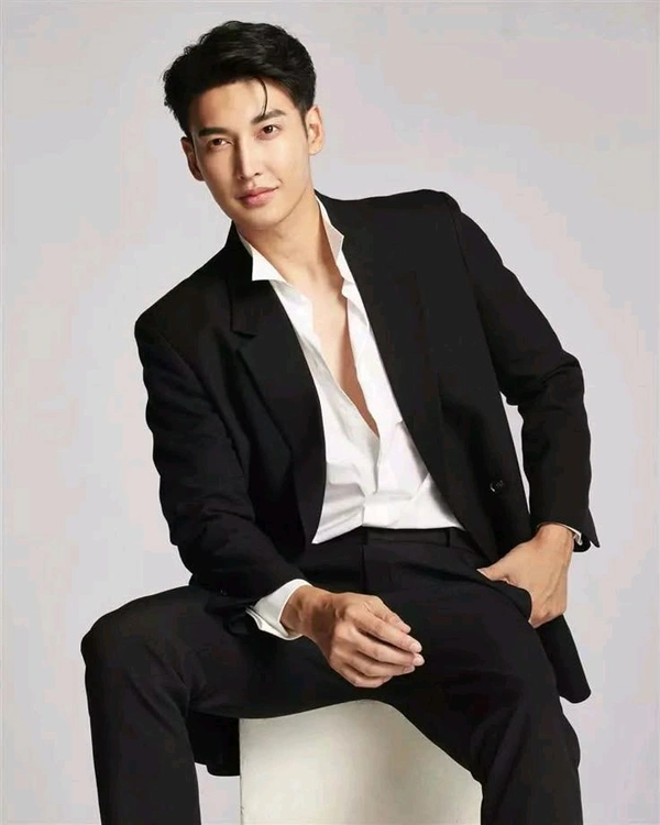 "SERENITY - White Shirt For Mens and Premium and Royaity Look"
