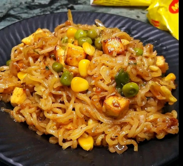 paneer cheese corn maggie