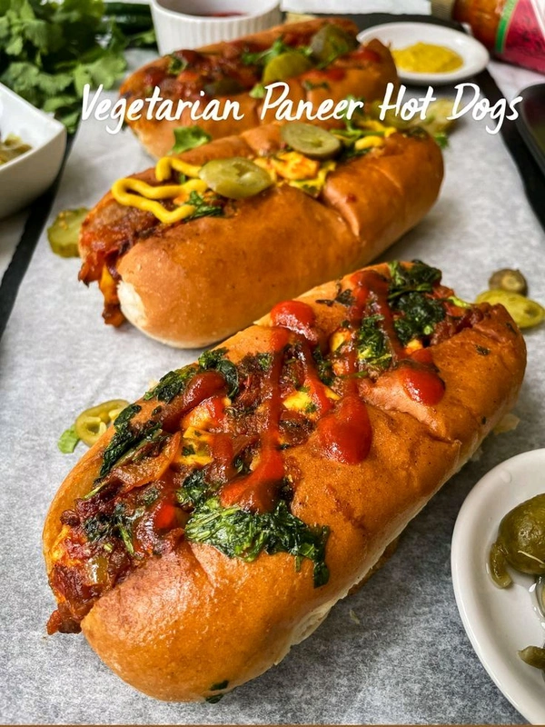 Paneer hot dog