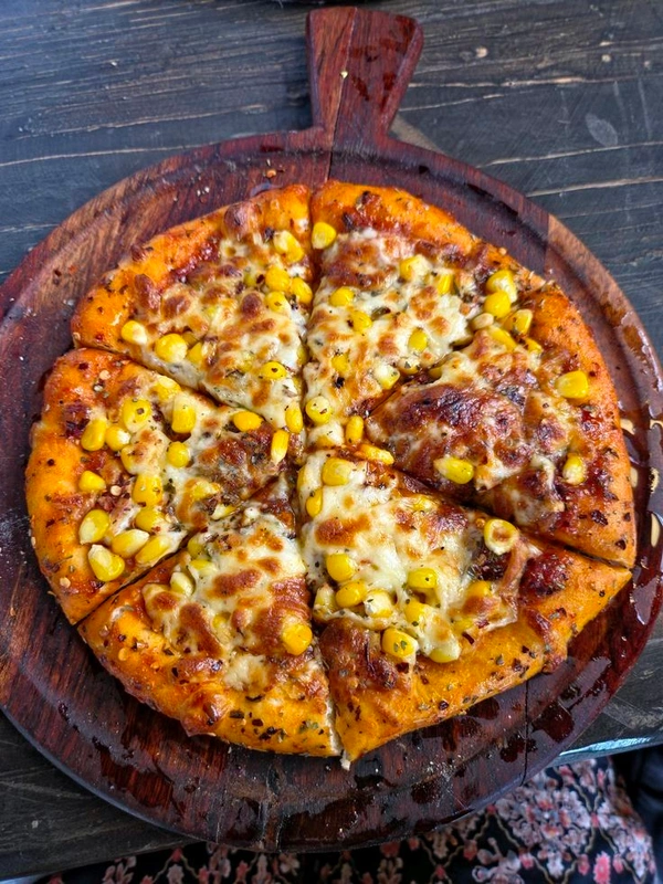 Capsicum corn cheese pizza - Large