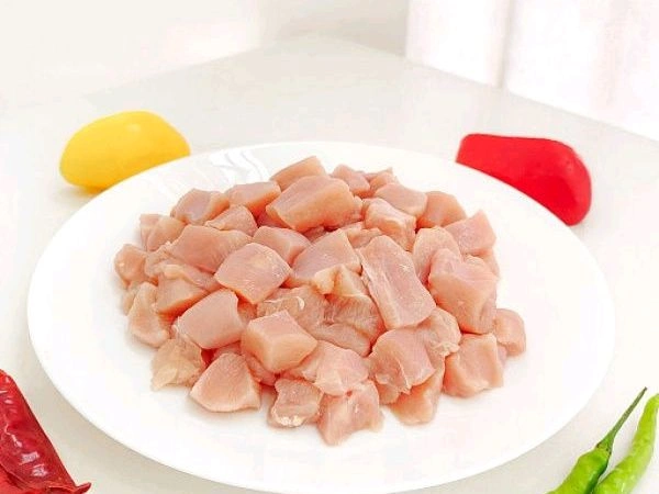 Alif Boneless Chicken (Medium Cut) - 500 g