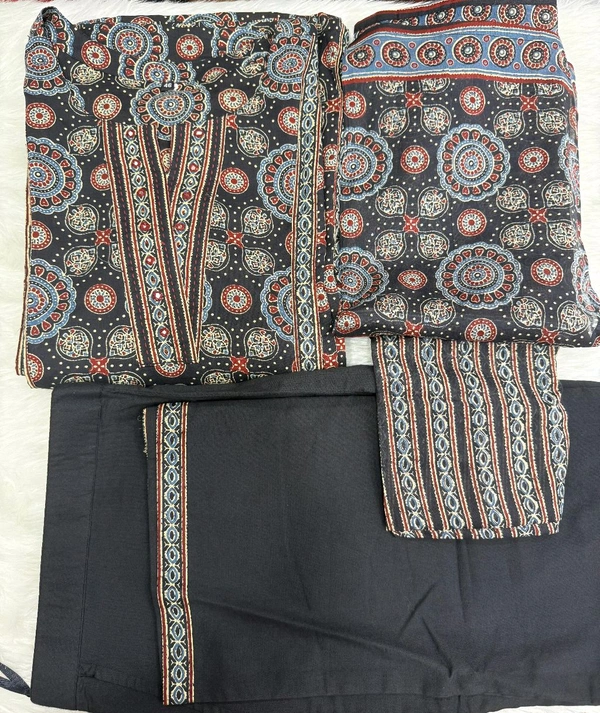 Black Ajrakh/Medallion Print Kurta Set - XXXL