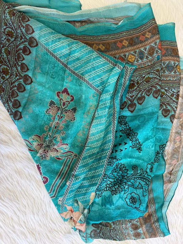 Three-Piece Printed Pakistani Salwar Kameez Suit - XL