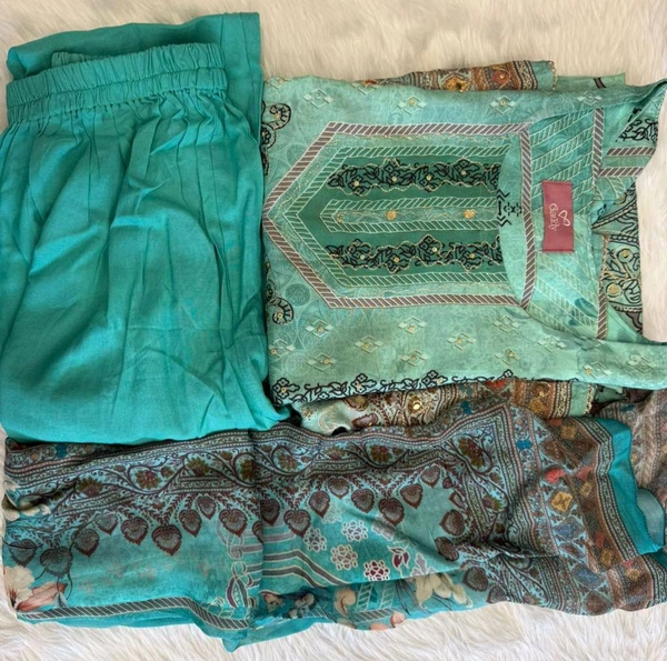 Three-Piece Printed Pakistani Salwar Kameez Suit - XL