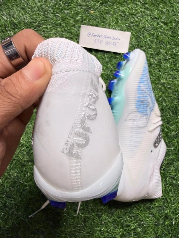 Future 8 Ultimate White Blue Colour Low-top With Lace - 10.5