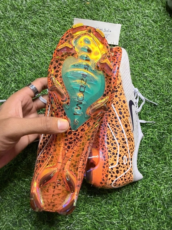 Mercurial Vapor 16 Elite Electric Low Ankle - 5.5