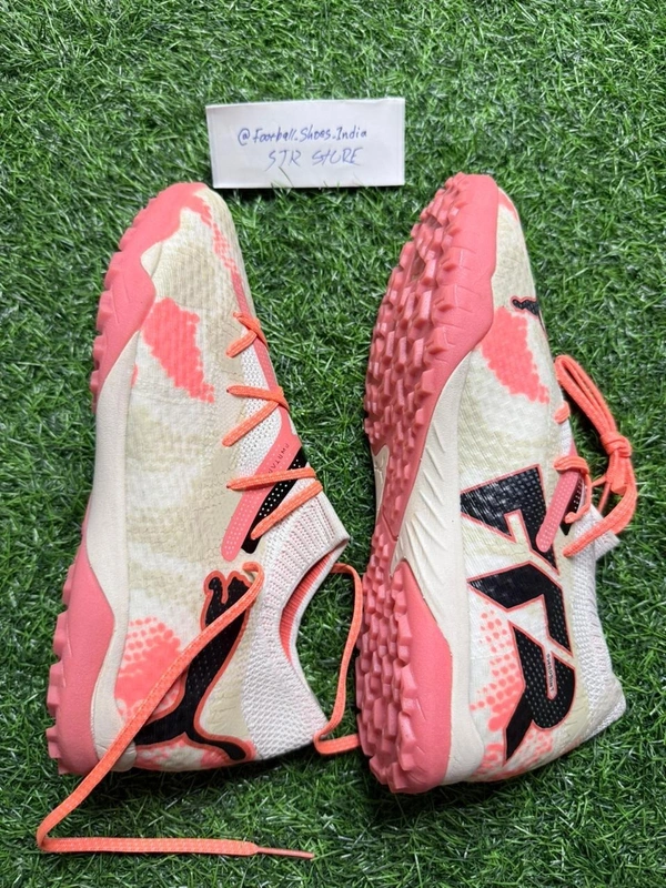 Future Cream Colour Astro/Turf Boot With Lace - 9