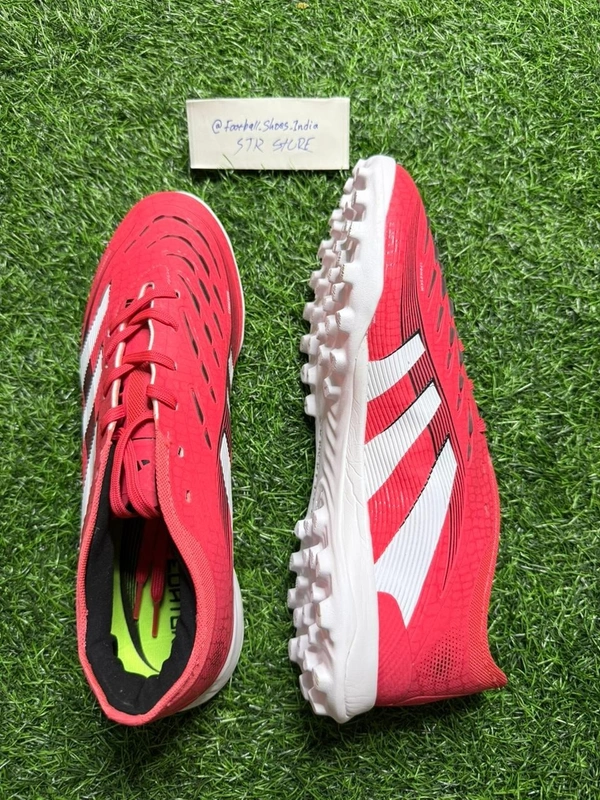 Predator Elite Red Colour AG/Turf Low-top With Lace - 6