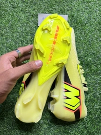 Mercurial Vapor 16 Mad Voltage FG Low-top With Lace - 3.5