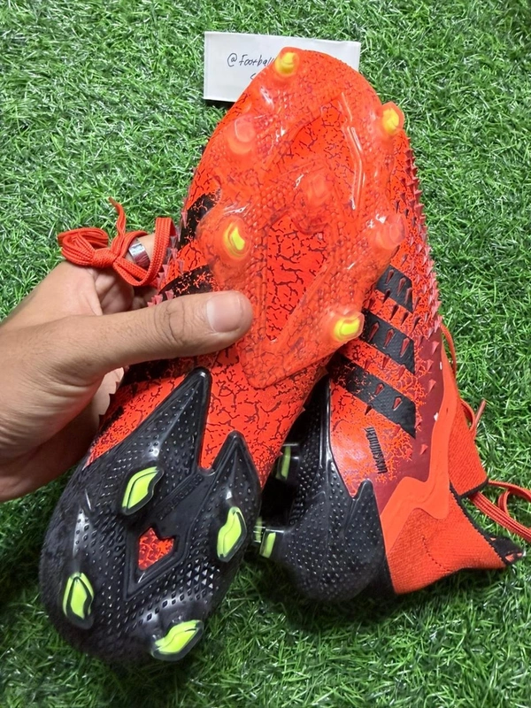 Predator Freak Orange High Top With Lace FG - 6