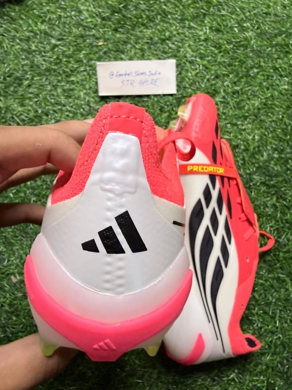 Predator Foldover Elite Red And White Colour FG With Lace - 6.5