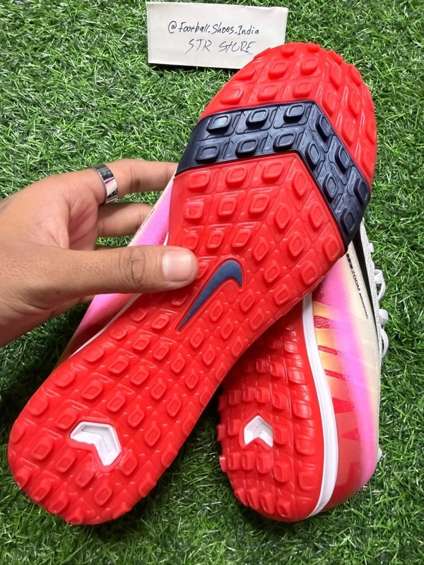 Mercurial Vapor 16 White Red Low-top AG/Turf With Lace - 7.5