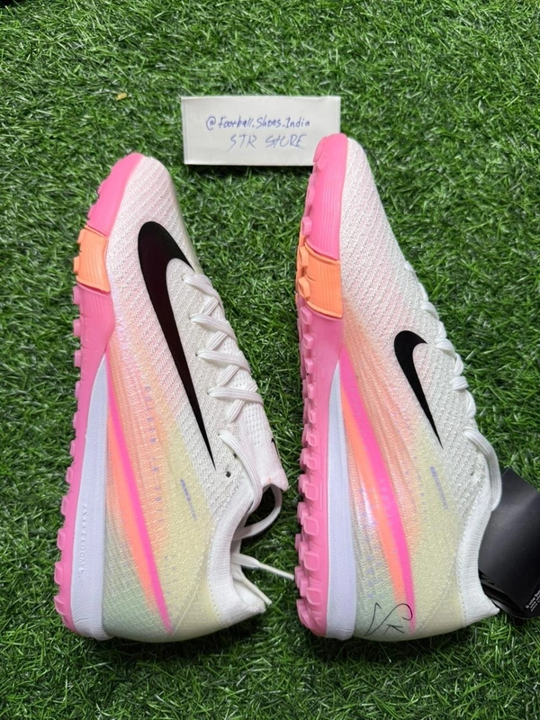 Mercurial Vapor 16 White Pink Mix AG/Turf With Lace - 5.5