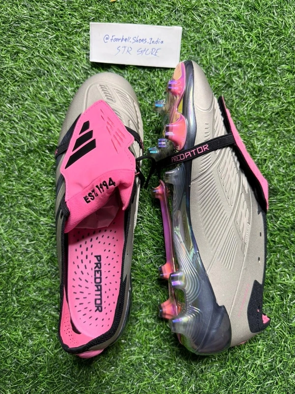 Predator Foldover Elite Grey And Pink FG - 6.5