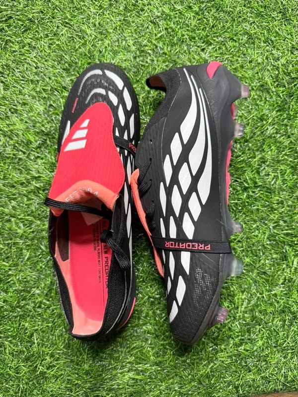 Predator Elite Foldover FG Red And Black With lace - 6