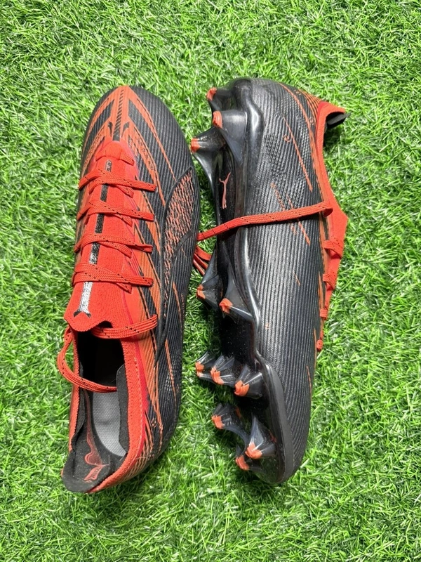 Ultra Black And Red Colour With Lace - 7.5